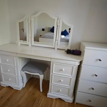 Holiday home Entire Cozy 5 Mins From Dublin Airport Swords