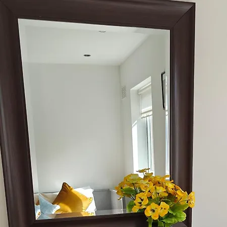 Holiday home Entire Cozy 5 Mins From Dublin Airport Swords
