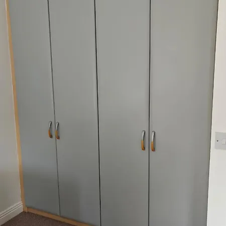 Prázdninový dům Entire Cozy 5 Mins From Airport *